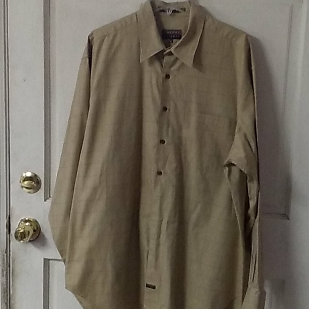 Shirts - Picture 2 of 10